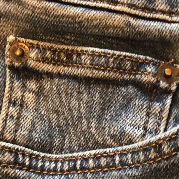 Reformation Jeans High & Skinny Cropped Stretch Jeans in Syracuse Wash - Picture 10 of 15